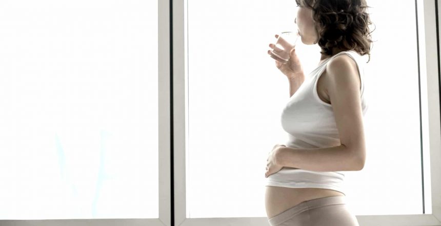 צריכת מים מטוהרים בזמן ההיריון ולאחר הלידה